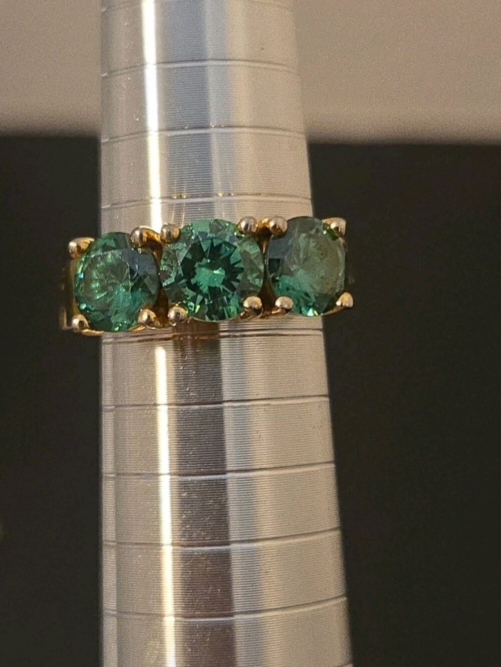 Sterling Silver .925 Gold Plate 3 Stone Ring Green Prong Set Sz. 7.5. 5 Grams